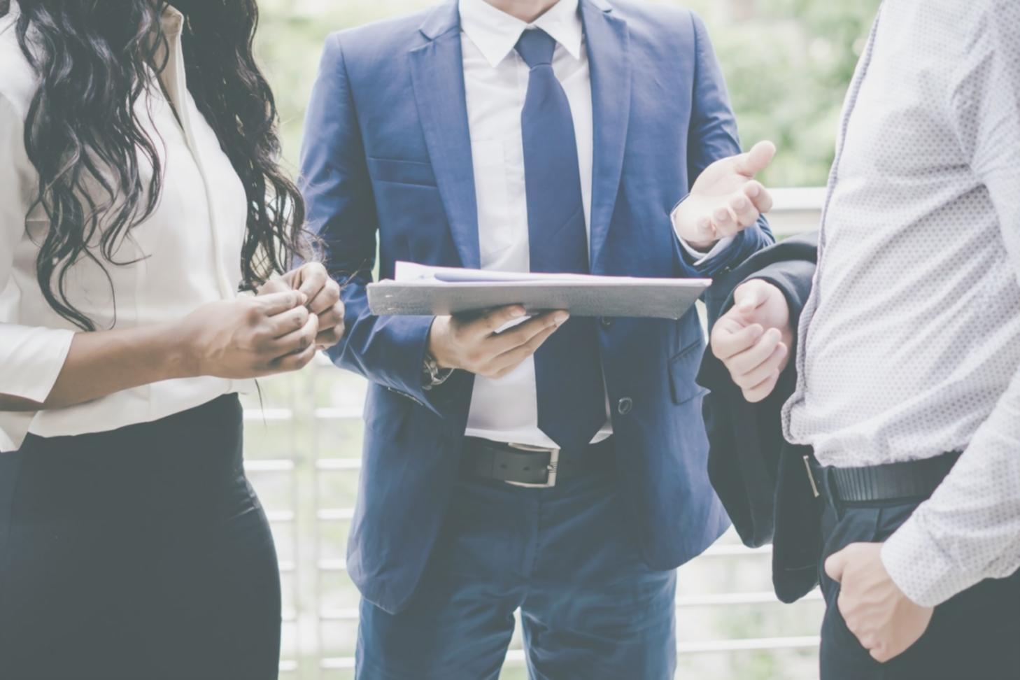 Materiales educativos y documentos de trabajo sobre finanzas